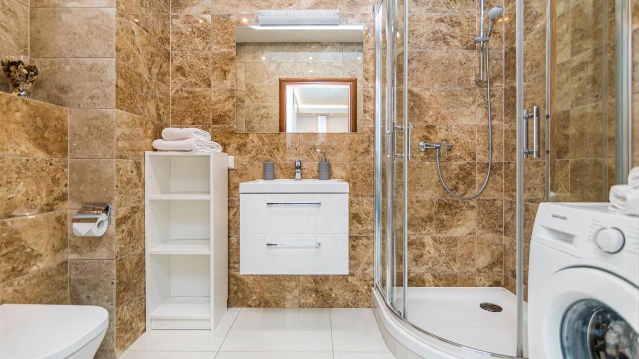 Kopenhaga Aura Apartment กดัญสก์ ภายนอก รูปภาพ