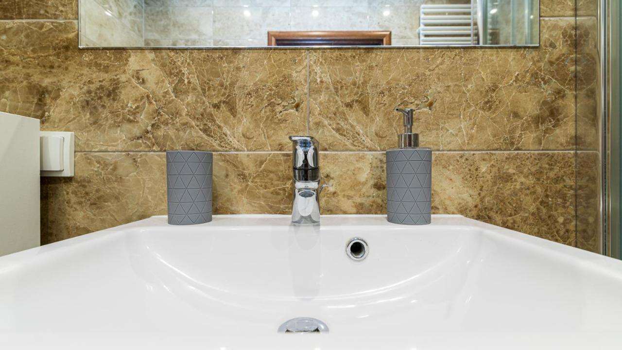 Kopenhaga Aura Apartment กดัญสก์ ภายนอก รูปภาพ